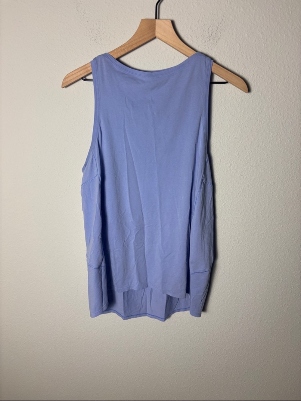 Lululemon Back In Action Tank Hydrangea Blue W1ARZS
